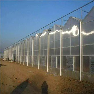 Polycarbonate greenhouse